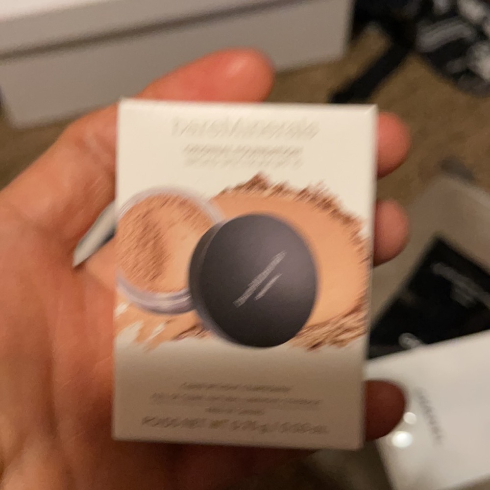 Makeup bundle - Picture 6 of 12